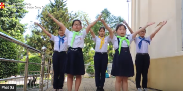 CẢ NHÀ LÀ MUỐI LÀ MEN