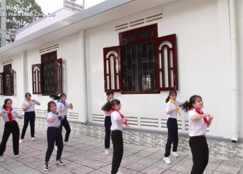 VŨ ĐIỆU: TẾT ĐONG ĐẦY