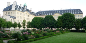 HỘI THỪA SAI HẢI NGOẠI PARIS LÀ AI?