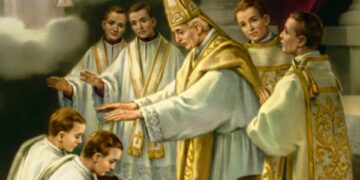 LINH MỤC TRIỀU VÀ DÒNG CÓ GÌ KHÁC?