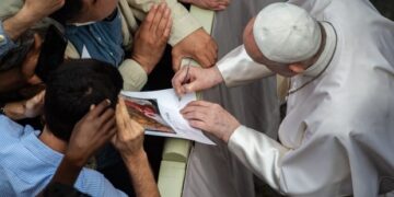 Ý NGHĨA CHỮ “PP” SAU CHỮ KÝ CỦA ĐỨC GIÁO HOÀNG